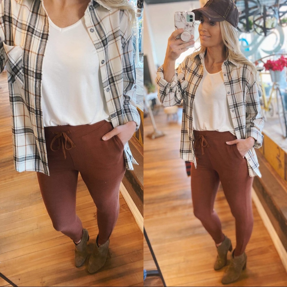 ULTRA COMFORTABLE JOGGERS-HAZELNUT - Picture 1 of 10